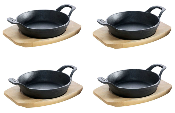 Gusseisenpfännchen mit 2 Griffen Ø 15 cm und Holzuntersetzer (4er Set)